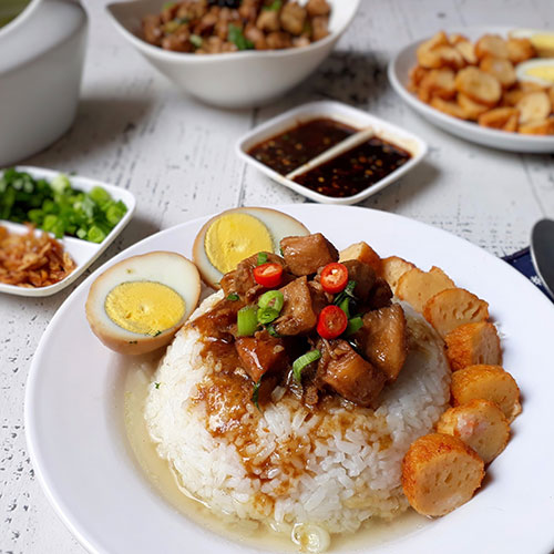 Nasi Bakmoy