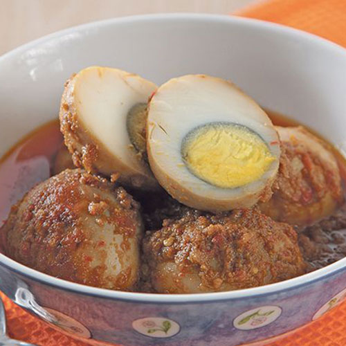 Opor Merah Telur Ayam